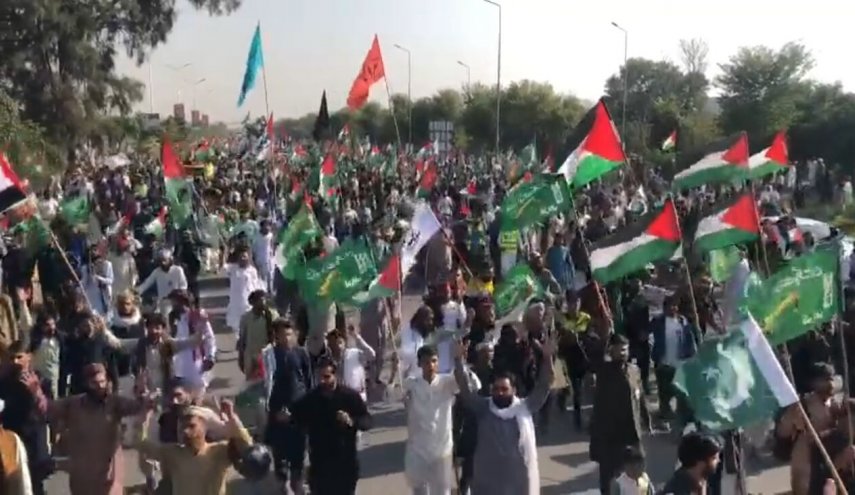خروش هزاران نفر از حامیان فلسطین در پایتخت پاکستان با فریادهای لبیک یا اقصی
