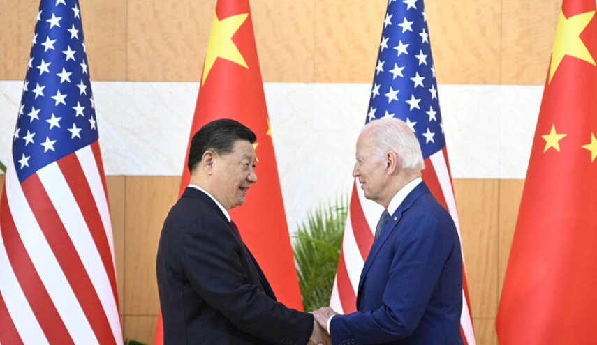 بايدن يؤكد لشي أن التنافس بين الولايات المتحدة والصين لا يجب أن يؤدي إلى صراع