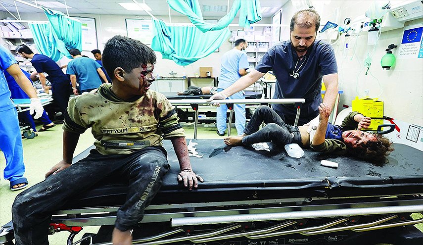 الاحتلال يقتحم مستشفى الإندونيسي شمال غزة ويقتل جرحى 