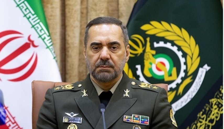 وزير الدفاع الإيراني: على الأميركيين والأوروبيين مغادرة المنطقة