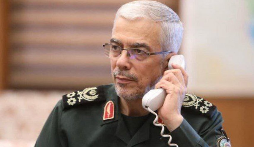 ايران تعلن استعدادها لتعزيز العلاقات العسكرية مع السعودية