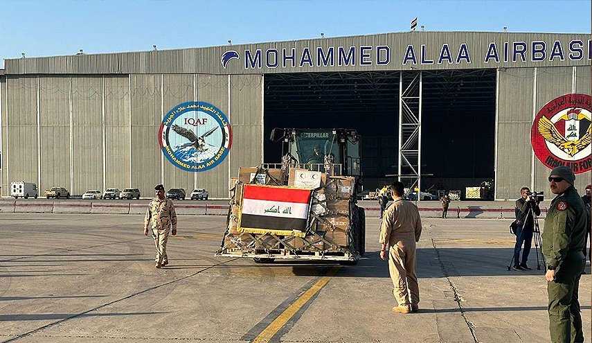 بالصور.. القوة الجوية العراقية تنقل مساعدات العتبة الحسينية الى غزة