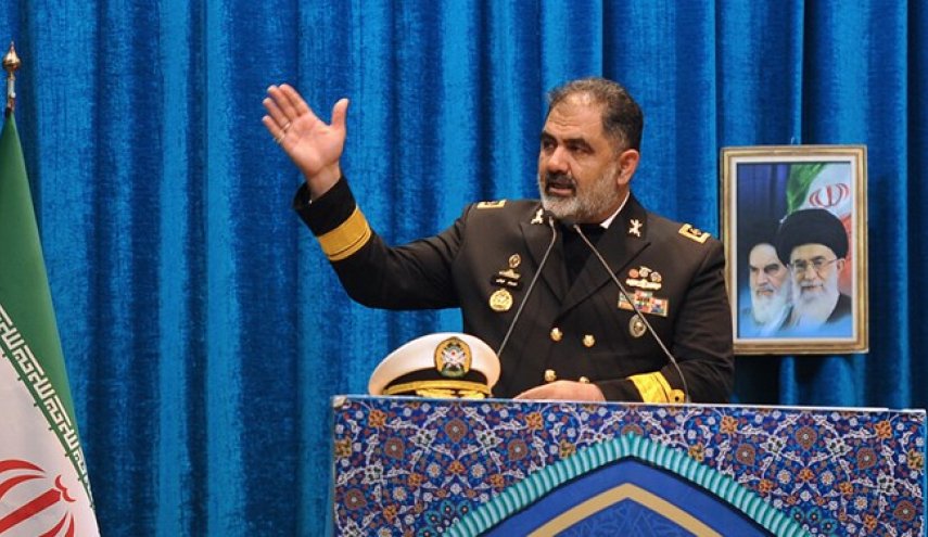 قائد القوات البحرية الإيرانية: اميركا متزعمة القرصنة والسطو في البحار
