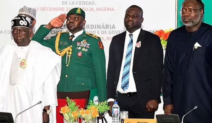 اکواس حاکمان نظامی نیجر را به رسمیت شناخت
