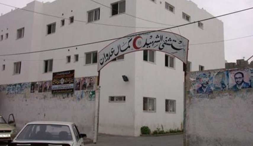 صورة تكشف زيف مزاعم الاحتلال حول اعتقال مسلحين في مستشفى كمال عدوان