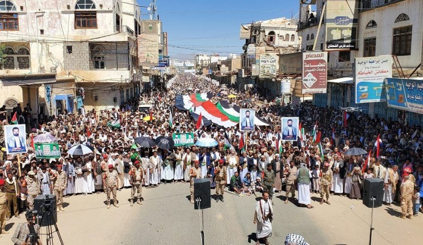 راهپیمایی یمنی ها برای اعلام همبستگی با اهالی غزه 