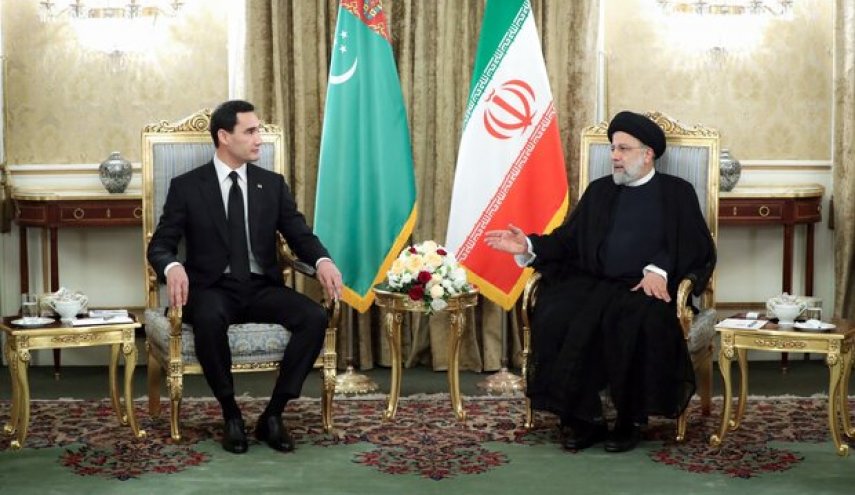 رئيسي يؤكد ضرورة الاسراع بتنفيذ اتفاقيات ايران وتركمنستان