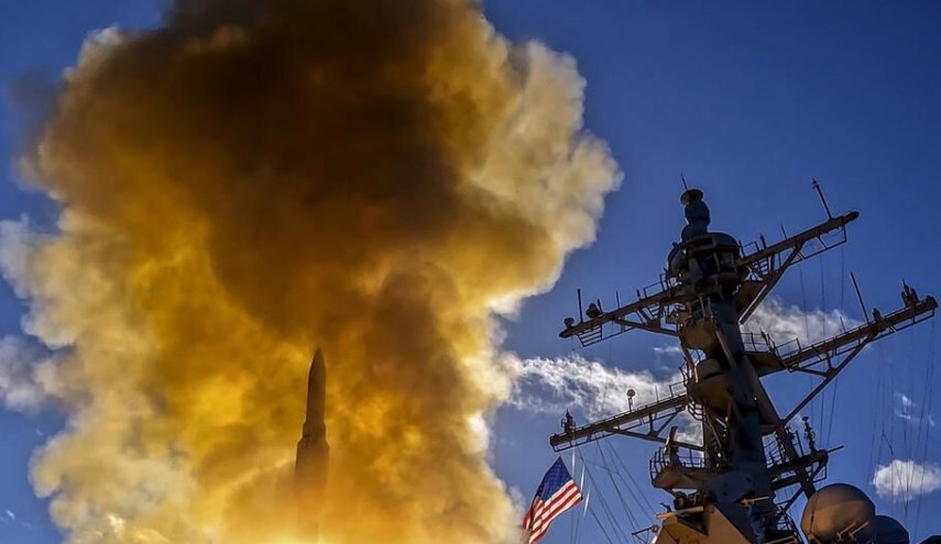 پولیتیکو: هزینه سنگین رهگیری پهپادهای یمنی برای آمریکا/ موشک های 2 میلیون دلاری در برابر پهپادهای چندهزار دلاری 