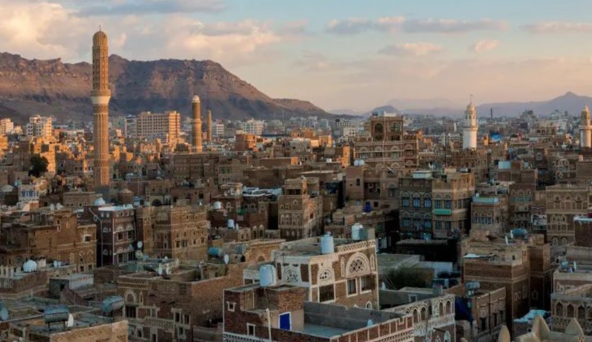 اليمن يتوعد امريكا وبريطانيا بدفع الثمن 