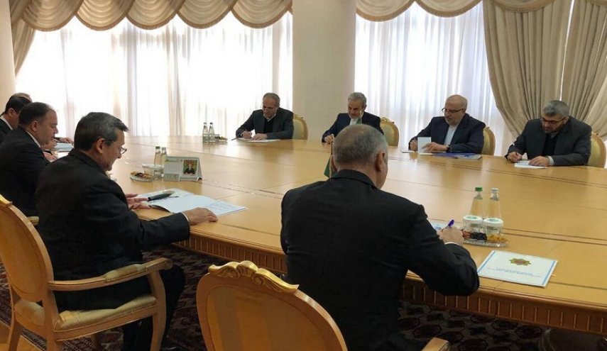 وزير النفط الإيراني يلتقي رئيس تركمانستان