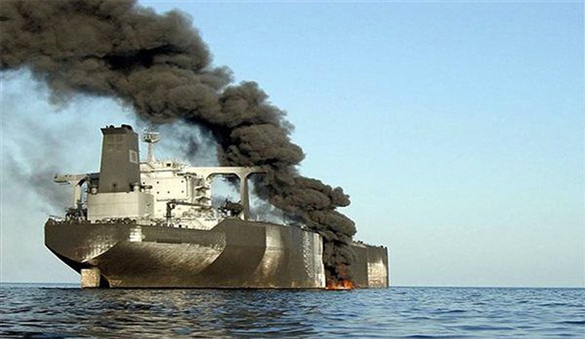 ماذا كانت تفعل سفينة شحن عسكرية أميركية في خليج عدن؟