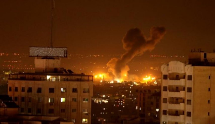 استشهاد 15 فلسطينيا بقصف صهيوني في رفح ودير البلح