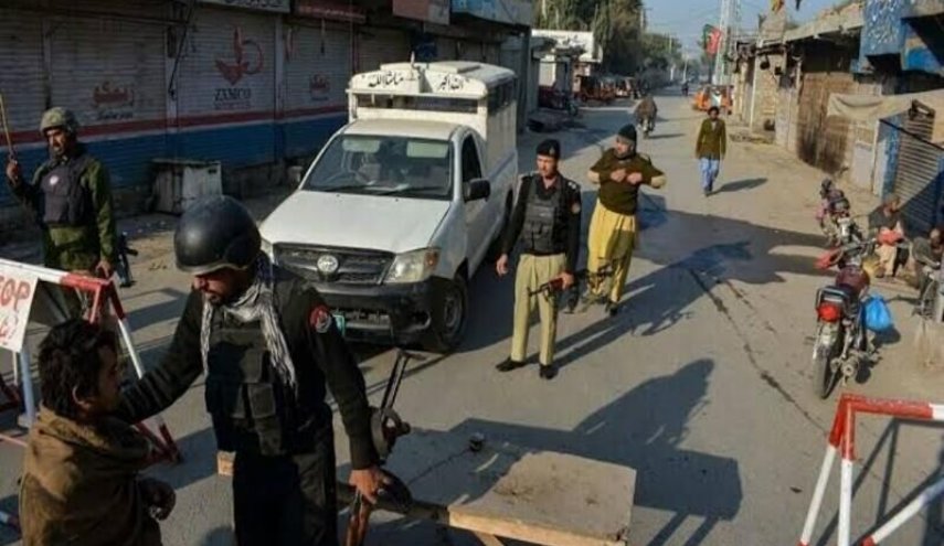 حمله به نیروهای پلیس پاکستان ۱۰ کشته برجای گذاشت