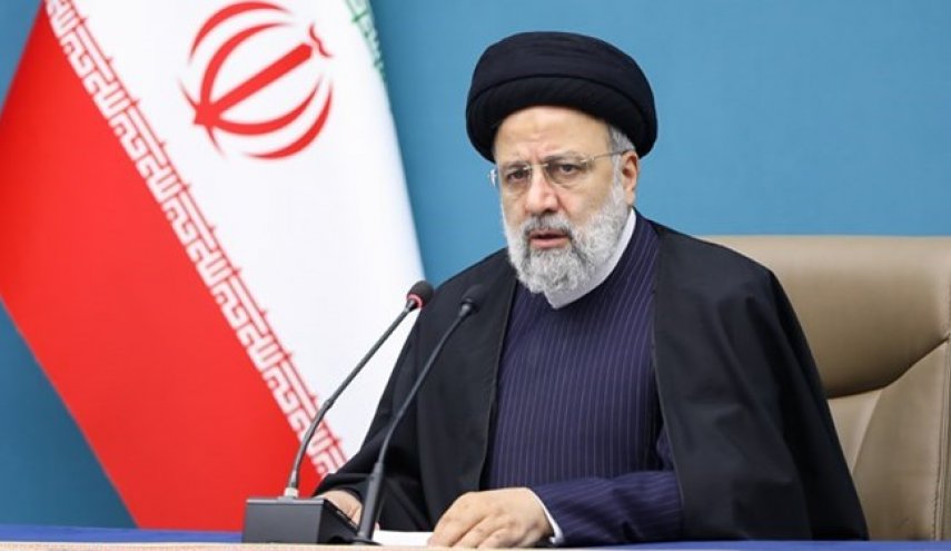 رئيس الجمهورية يدعو الشعب الايراني لخلق ملحمة بمسيرات ذكرى انتصار الثورة