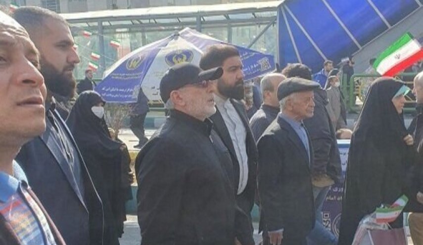 بالصورة.. قائد فيلق القدس العميد قاآني يشارك في مسيرات طهران