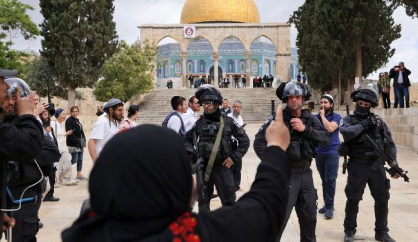 نتنياهو يبحث وحكومته منع دخول الفلسطينيين للأقصى في شهر رمضان