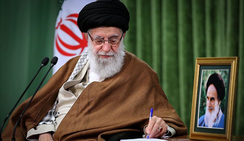 قائد الثورة الاسلامية يثمن جهود خبيرة طوارئ في ايران
