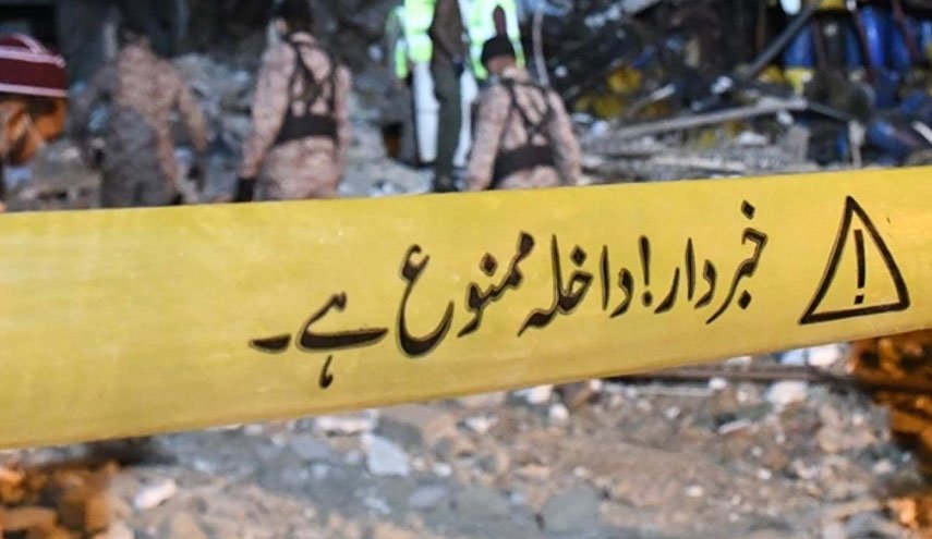 انفجار خودروی بمب‌گذاری شده در پاکستان با ۲ کشته و ۲۲ زخمی