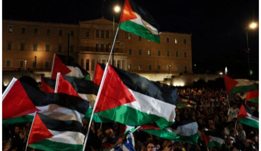 محکومیت حمله اسرائیل به غزه در قلب راهپیمایی «ماراتن صلح» یونان
