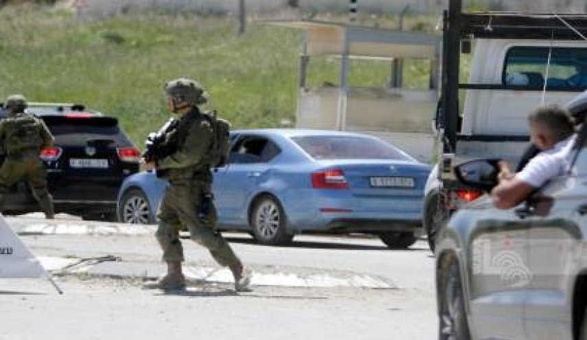 زخمی شدن یک نظامی صهیونیست با چاقو در جنوب نابلس 
