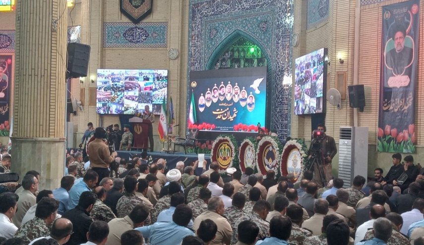القائد العام للجيش الايراني: ايران راسخة وتتقدم بقوة