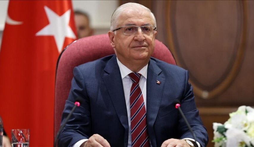 وزیر دفاع ترکیه از بررسی امکان خروج نیروهای این کشور از سوریه خبر داد
