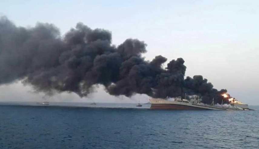 سنتکام: ۲ موشک یمن به یک کشتی در خلیج عدن اصابت کرد
