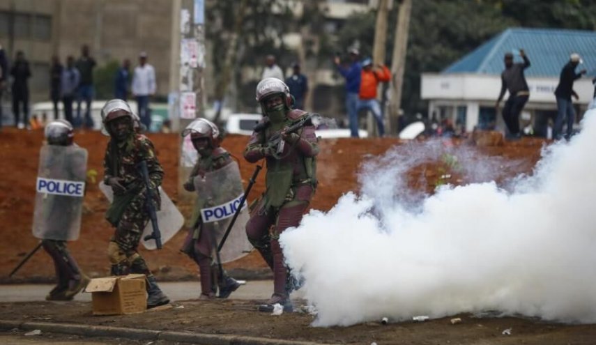پلیس کنیا به روی معترضان آتش گشود/ده‌ها نفر کشته و زخمی شدند
