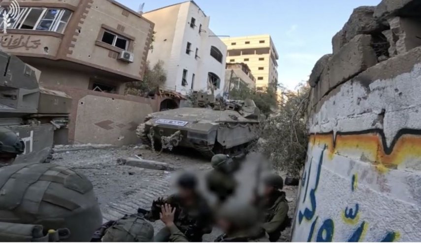 ویدیوهای جدید از جنایت ضد بشری استفاده از اسرای غزه به عنوان سپر انسانی