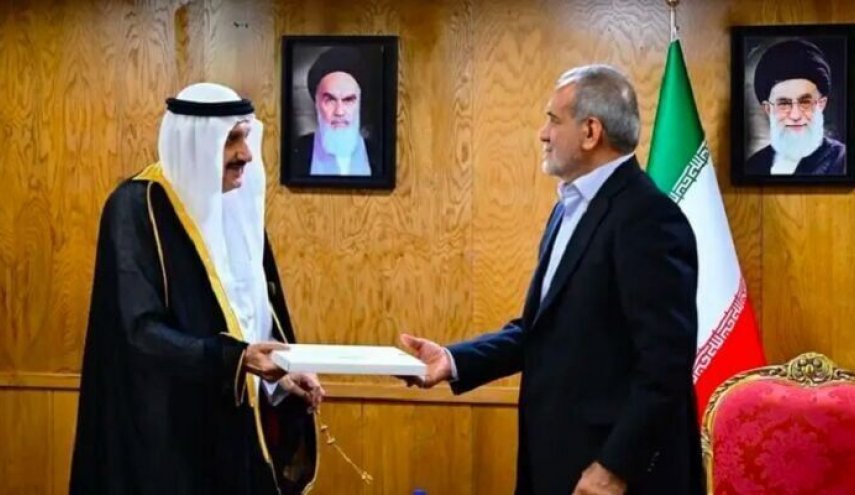 رسالة ملك السعودية الى بزشكيان: ندعو لتوسيع العلاقات بين ايران والسعودية