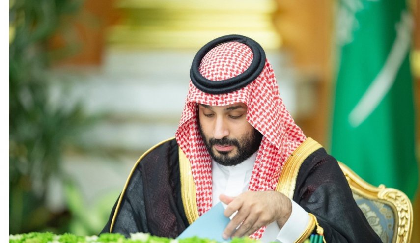 مسؤول سعودي سابق: ابن سلمان زور توقيع الملك لاتخاذ هذا الاجراء..