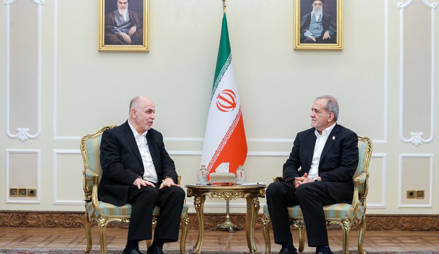 الرئيس الإيراني يدعو إلى تحالف إسلامي لإعادة إعمار غزة