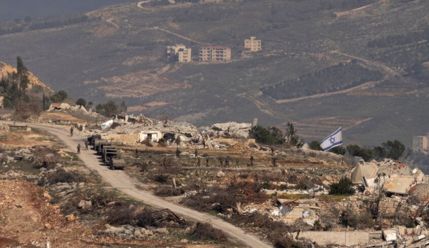 الدفاع اللبنانية تؤكد رفض ببقاء قوات الإحتلال بعد 18 فبراير
