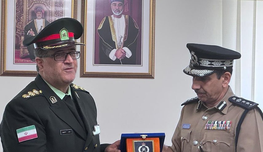 اجتماع بين ايران وسلطنة عمان لتعزيز الأمن البحري