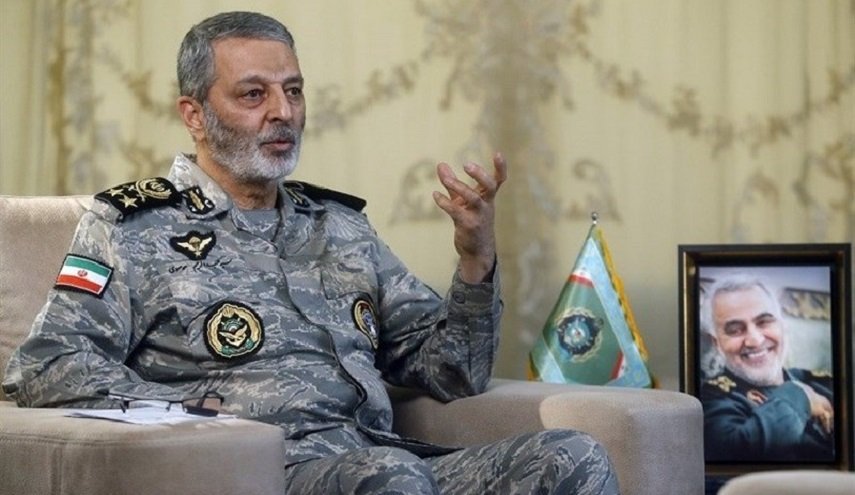 اللواء موسوي: قمنا بتحديث جيشنا تنفيذا لأمر قائد الثورة الإسلامیة