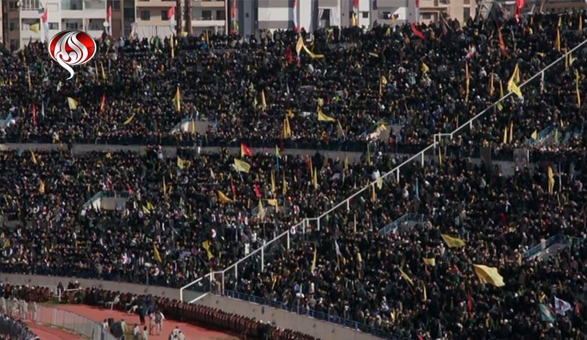 حشود من مختلف البلدان تشارك في تشييع الشهيدين نصرالله وصفي الدين