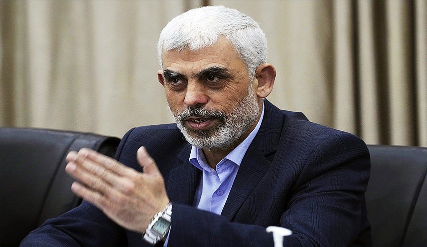 هذا ما فعله الشهيد السنوار في روبوت الذكاء الاصطناعي الصهيوني