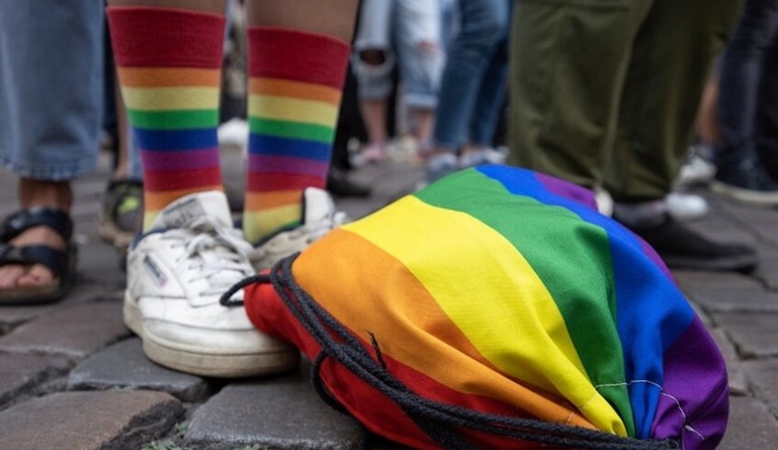 البنتاغون يقرر تطهير قاعدة بياناته من أثر المثليين