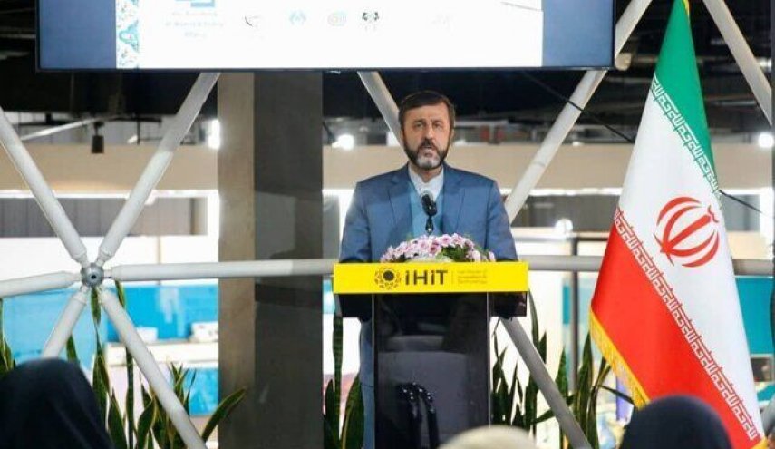 غريب آبادي: الشعب الإيراني لا يستسلم للضغوط والتهديدات واجراءات الحظر