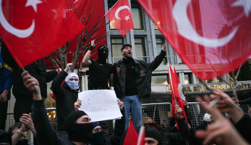 ​تظاهرات تركيا..اعتقال 1879 من المشاركين بالاحتجاجات