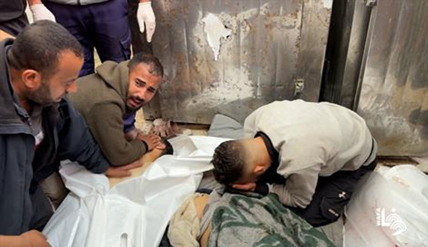 8 شهداء بقصف قوات الاحتلال منزلا وخيام نازحين غربي خان يونس