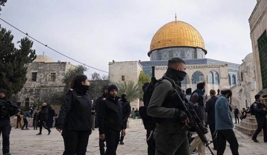 الدعاء لغزة والتعزية بالشهداء جريمة جديدة في عيون الاحتلال!