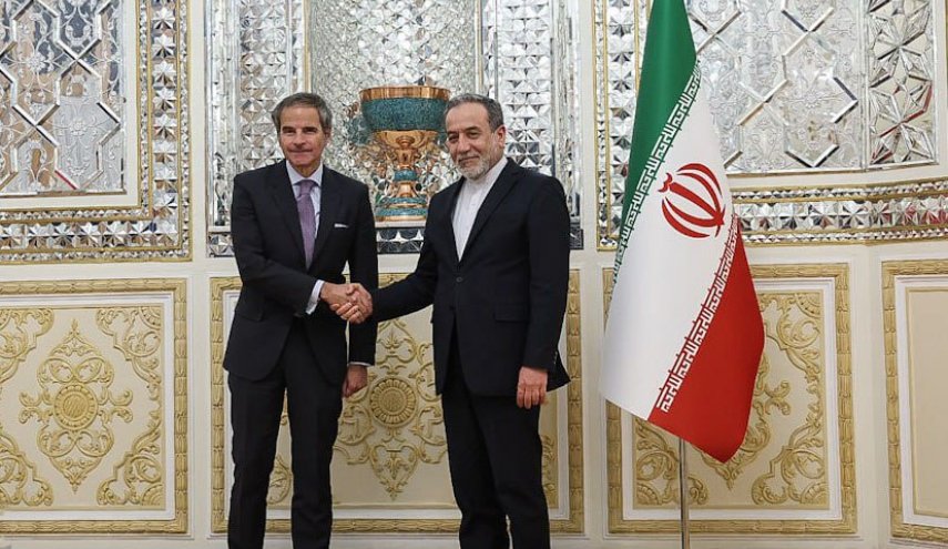 دیدار گروسی با عراقچی در تهران + تصاویر