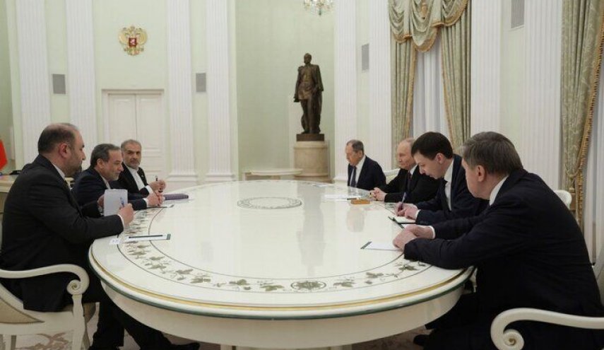 عراقجي يسلم بوتين رسالة قائد الثورة الاسلامية