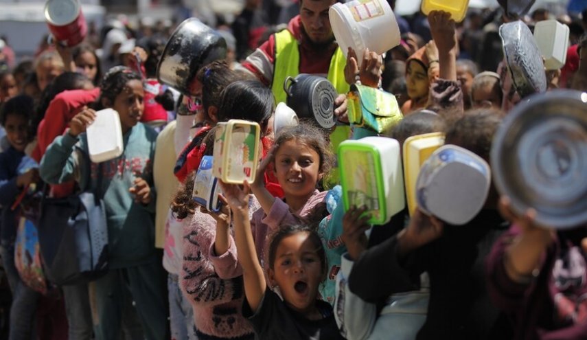 تحذير: سوء التغذية يهدد حياة مليون طفل في غزة