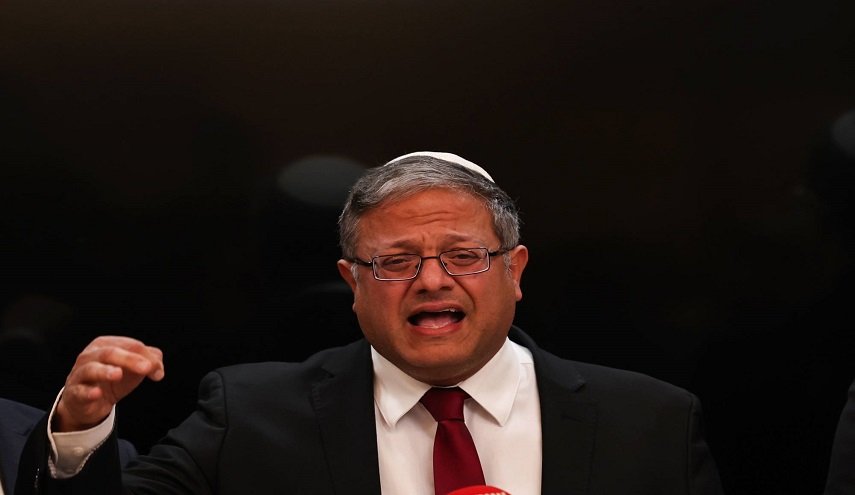 بن غفير يحرّض من أمريكا على قصف مخازن المساعدات في غزة