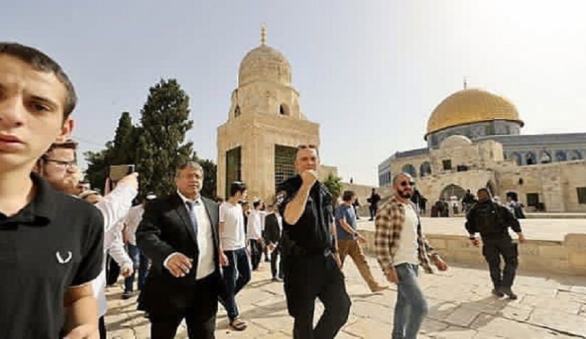 حماس تعلق على دعوات المستوطنين لفتح الأقصى
