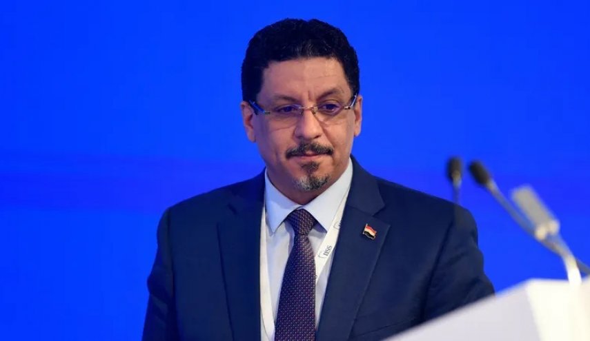 رئيس وزراء حكومة عدن يعلن استقالته