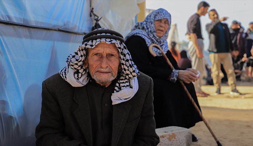نتيجة ظروف معيشية قاتلة.. موت صامت يأكل كبار السن في غزة
