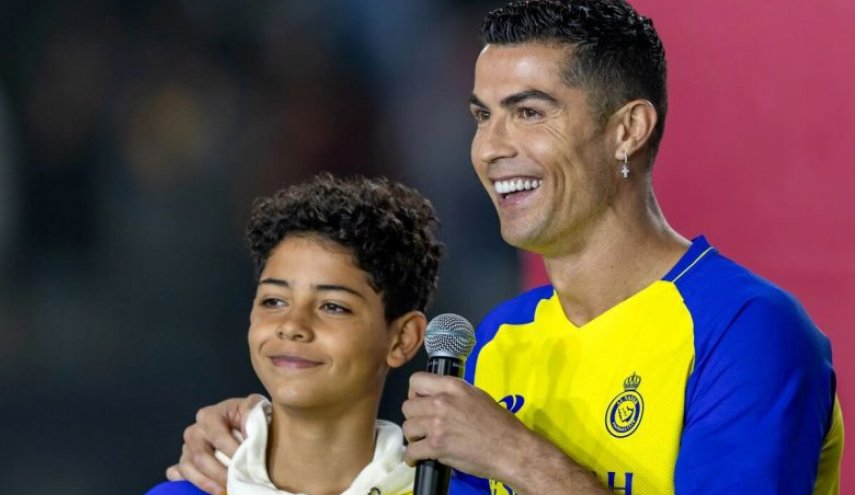 الابن الأكبر لرونالدو يثير ضجة في عالم كرة القدم